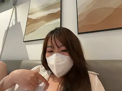 Onee-Chew online show from 07-28-26, 04:39