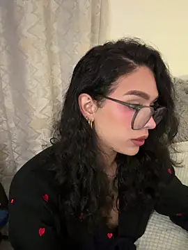 Samantha Bernardo online show from 04-25-26, 02:25