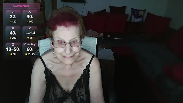 HeisseomaOriginal online show from 01-26-25, 08:14