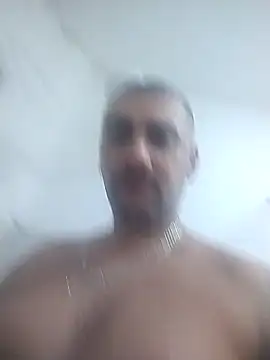 Snapshot of TIAGOPORTEIRO chatting on 10-09-25, 03:04 TIAGOPORTEIRO online show from 10-09-25, 03:04