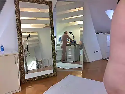 Snapshot of tobi_jerker chatting on 01-02-25, 01:40 tobi jerker online show from 01-02-25, 01:40