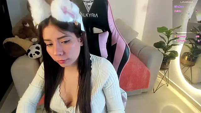 Snapshot of eval_lee18 chatting on 02-27-25, 09:00 eval lee18 online show from 02-27-25, 09:00