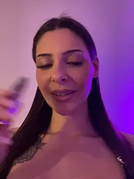 Snapshot of Sassy-Susie chatting on 02-07-25, 08:31 Sassy-Susie online show from 02-07-25, 08:31