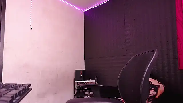 Diana Lozano online show from 02-03-25, 02:24