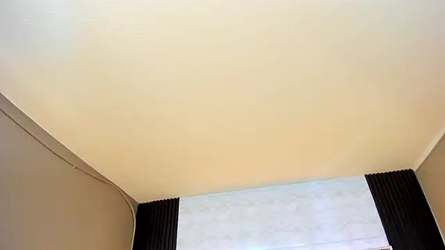 Linda4Petite online show from 11-26-25, 05:47