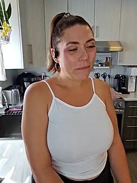 Ellie-L-Elizabeth online show from 09-08-25, 04:28