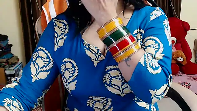 Naughty Kashish online show from 12-24-24, 12:55