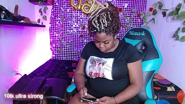 niawk  online show from 12-22-25, 01:41