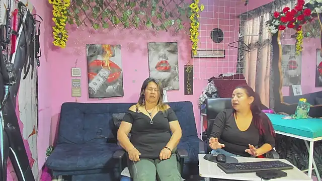 Snapshot of lesbiancuple chatting on 05-30-26, 12:24 lesbiancuple online show from 05-30-26, 12:24