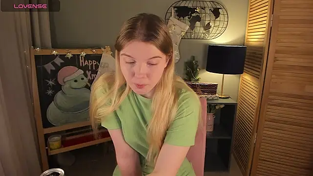 ohmyJuliet online show from 12-26-24, 02:22