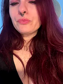 Snapshot of LunaMoongirl chatting on 11-13-25, 03:55 LunaMoongirl online show from 11-13-25, 03:55