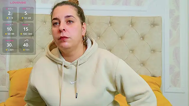 KarinaNoir online show from 11-06-25, 03:40