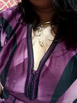 Snapshot of SIDDHAA--897 chatting on 10-26-25, 05:52 SIDDHAA--897 online show from 10-26-25, 05:52