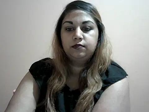 bellachow10 online show from 11-09-25, 01:09