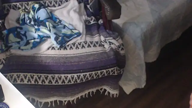 QueenDenizeAndTheCaptain online show from 09-28-25, 02:39