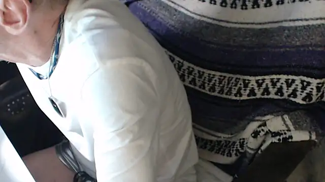 QueenDenizeAndTheCaptain online show from 10-17-25, 02:37