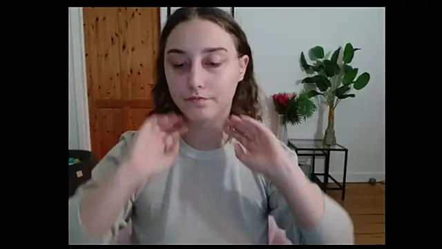 Snapshot of NaughtyRapunzel7 chatting on 12-18-24, 12:18 NaughtyRapunzel7 online show from 12-18-24, 12:18