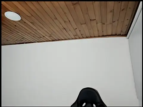 Snapshot of kayortiiz chatting on 02-15-25, 12:37 kayortiiz online show from 02-15-25, 12:37