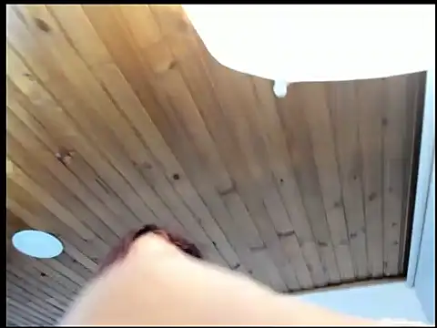 Snapshot of kayortiiz chatting on 03-05-25, 02:14 kayortiiz online show from 03-05-25, 02:14