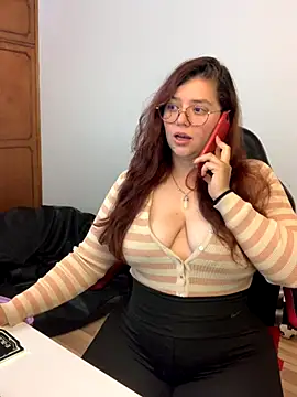 Snapshot of kayortiiz chatting on 09-24-25, 02:48 kayortiiz online show from 09-24-25, 02:48