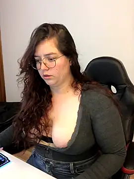 Snapshot of kayortiiz chatting on 12-15-25, 12:59 kayortiiz online show from 12-15-25, 12:59