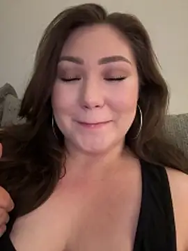 RosieDixx online show from 11-26-25, 06:47