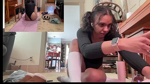 Snapshot of queendab626 chatting on 01-24-25, 02:30 queendab626 online show from 01-24-25, 02:30