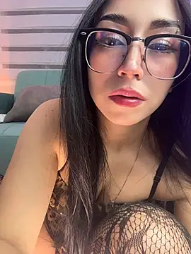 Snapshot of sophie_cute66 chatting on 05-02-26, 05:56 sophie cute66 online show from 05-02-26, 05:56