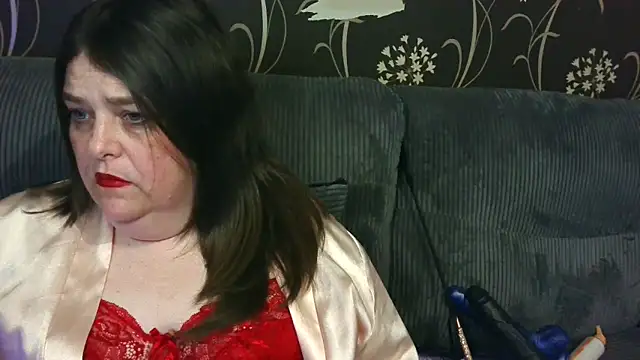 HouseWifeWhore Milf online show from 04-10-26, 11:31