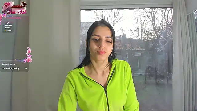 Sarabecker online show from 03-05-25, 09:49