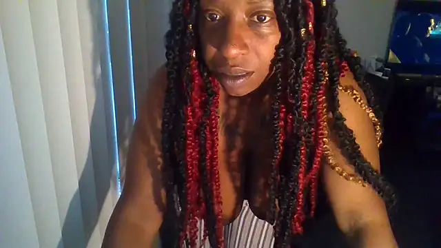 Snapshot of markquanna chatting on 10-04-25, 02:04 markquanna online show from 10-04-25, 02:04