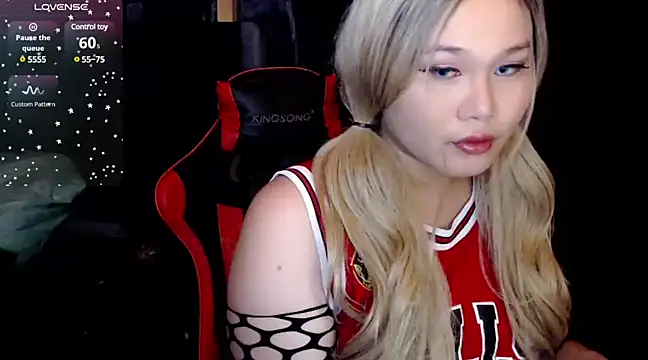 stacey wills44 online show from 02-20-25, 07:52