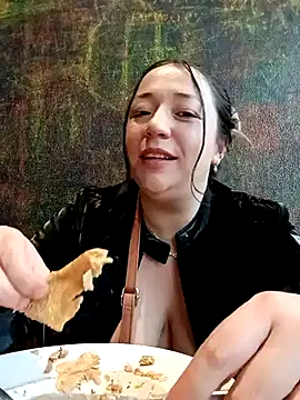 isabella rossse online show from 03-06-25, 08:37