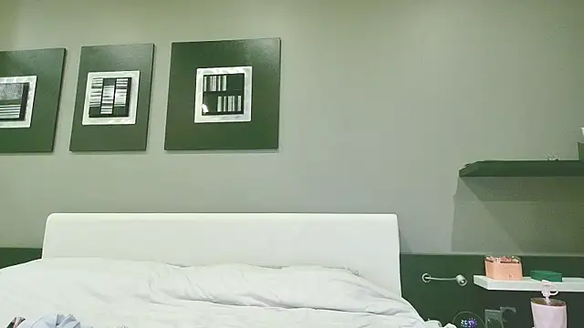 isabella rossse online show from 04-07-26, 05:24