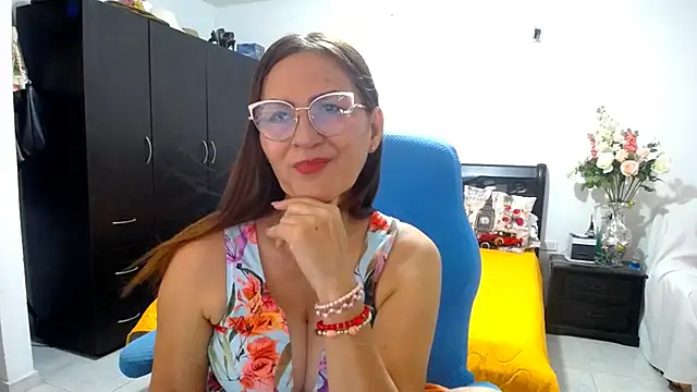 Snapshot of Xiimen chatting on 10-27-25, 05:17 Xiimen online show from 10-27-25, 05:17