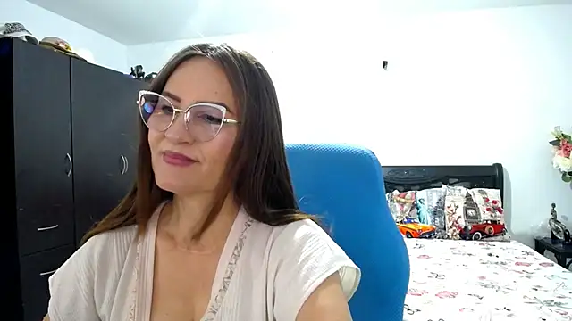 Snapshot of Xiimen chatting on 12-14-25, 12:27 Xiimen online show from 12-14-25, 12:27