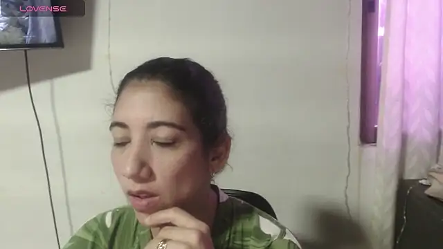 Snapshot of Eva_Rodriguez_ chatting on 12-03-25, 04:49 Eva Rodriguez online show from 12-03-25, 04:49
