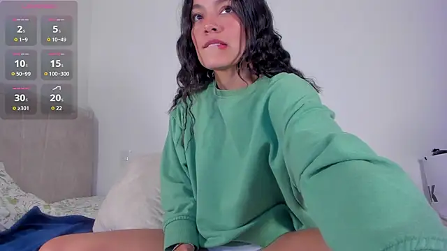 TIFFANYRUSSO online show from 11-06-25, 04:02