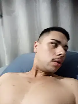 Snapshot of 19cmpeni chatting on 02-06-26, 01:21 19cmpeni online show from 02-06-26, 01:21