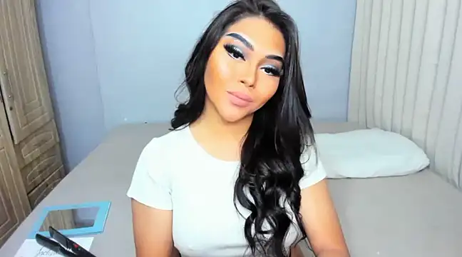 Snapshot of shantal_r0mance chatting on 02-02-25, 02:06 shantal r0mance online show from 02-02-25, 02:06