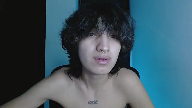 Snapshot of littlextreme chatting on 06-13-26, 03:04 littlextreme online show from 06-13-26, 03:04
