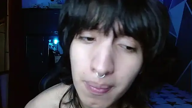 Snapshot of littlextreme chatting on 07-23-26, 02:42 littlextreme online show from 07-23-26, 02:42