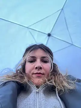 DaisyVibesss online show from 02-02-25, 12:35