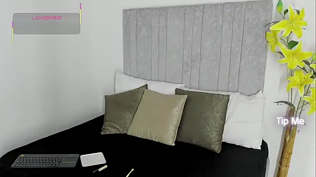 Snapshot of EmilySumer chatting on 09-10-25, 05:46 EmilySumer online show from 09-10-25, 05:46