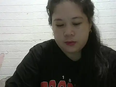 hotsexylyn online show from 09-11-25, 08:47