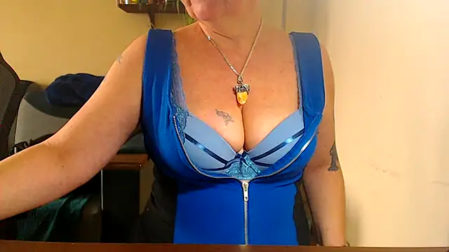 Diablica41 online show from 02-25-25, 10:04