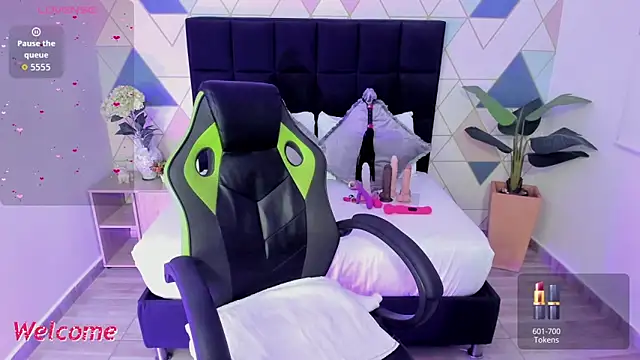 gisela27 online show from 10-22-25, 12:38