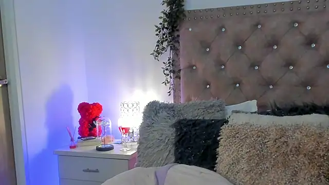 Lissa gray online show from 02-24-25, 03:12