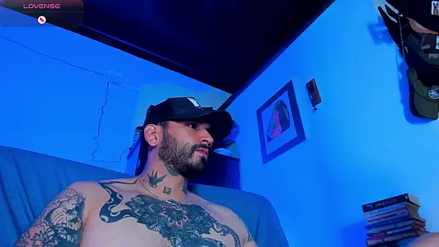Snapshot of CamiloGray_ chatting on 01-20-25, 01:53 CamiloGray online show from 01-20-25, 01:53