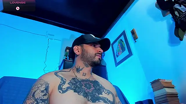 Snapshot of CamiloGray_ chatting on 02-03-25, 12:57 CamiloGray online show from 02-03-25, 12:57